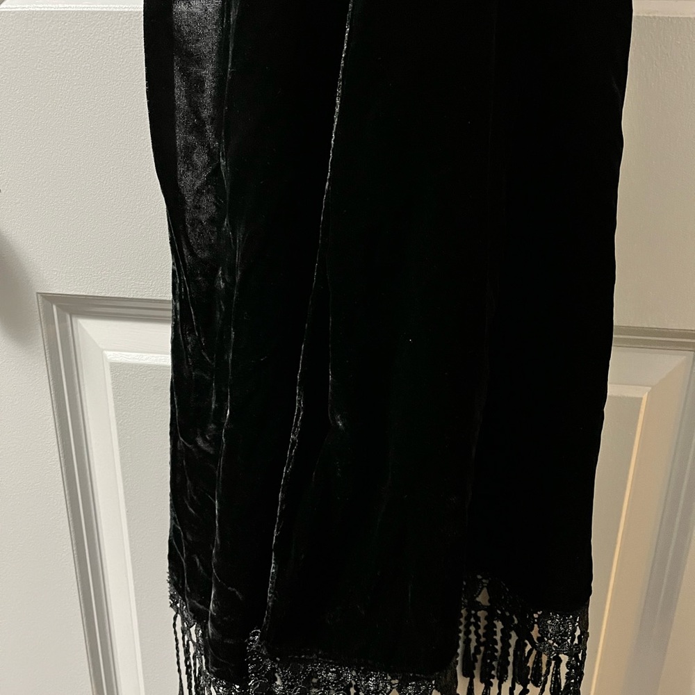 Black Velvet Scarf / Shawl with Lace Trim - Picture 4 of 4